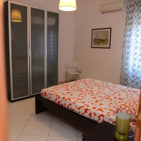 Jonico בית הארחה 4*