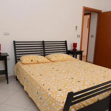 Konukevi Jonico 4*